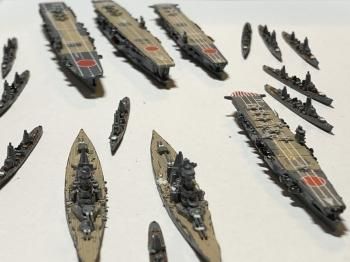 1/3000 集める軍艦9 ミッドウェー作戦 南雲機動部隊セット艦載機付き（赤城/加賀/蒼龍/飛龍/榛名/霧島/駆逐艦12隻）