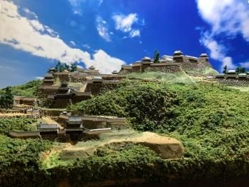 日本100名城 ジオラマ模型 在りし日のお城を復元します。
