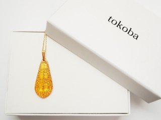 <受注生産品 2ヶ月以内にお届け> tokoba ドロップ・ネックレス アンバー菊つなぎ