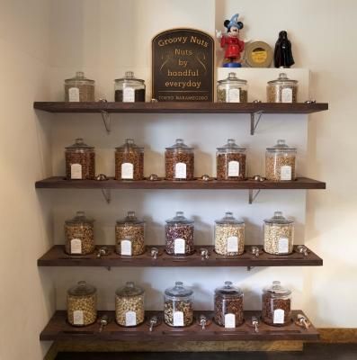 カシューナッツ 渋皮付き(ロースト)【ナッツ専門店】Groovy Nuts カシューナッツ 渋皮付き(ロースト)【ナッツ専門店】Groovy Nuts