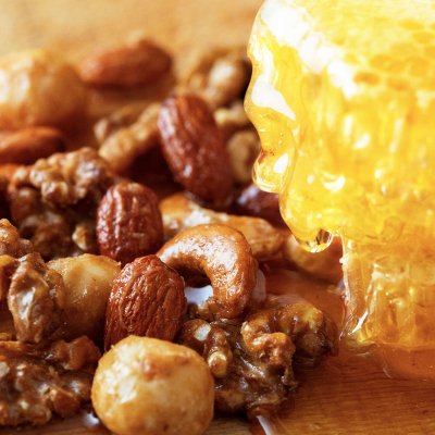 ハニーローステッドナッツ　160ｇ【国産の百花蜂蜜とナッツをロースト】の商品画像