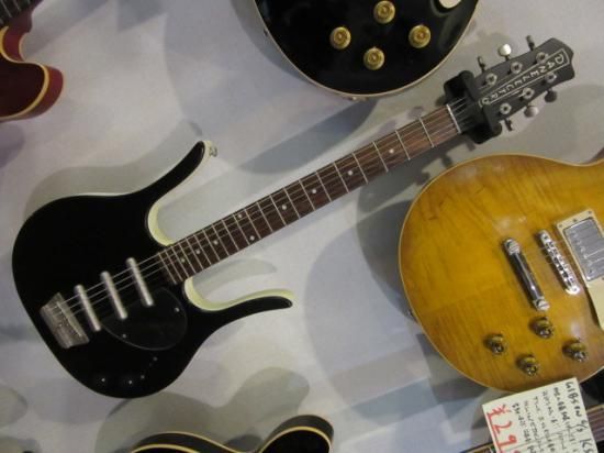 DANELECTRO LONG HORN GUITAR かっこいいダンエレのロングホーン DANELECTRO LONG HORN GUITAR かっこいいダンエレのロングホーン