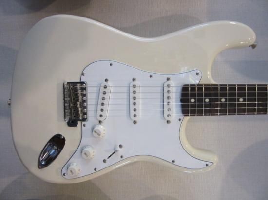 Fender Japan Stratcaster ST-38J 日本製 - メルカリ