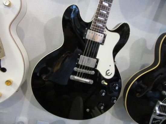 大人気新品 Epiphone Riviera エピフォン リビエラ 日本製 エレキ