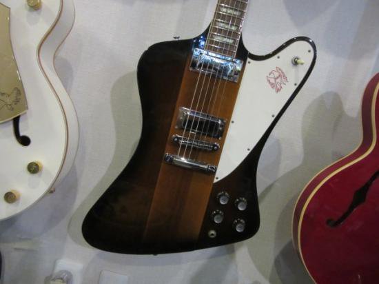 GIBSON FIREBIRD V かっこいいファイアバード！バンジョーペグ搭載時期