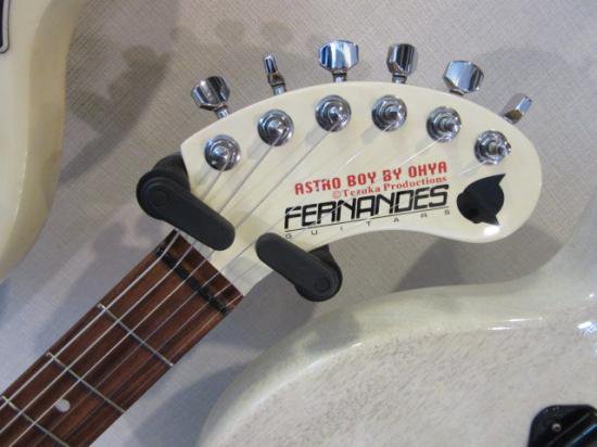 FERNANDES ZO-3AB ZEBRA １００本限定の鉄腕アトムZO-3です！ - ギター