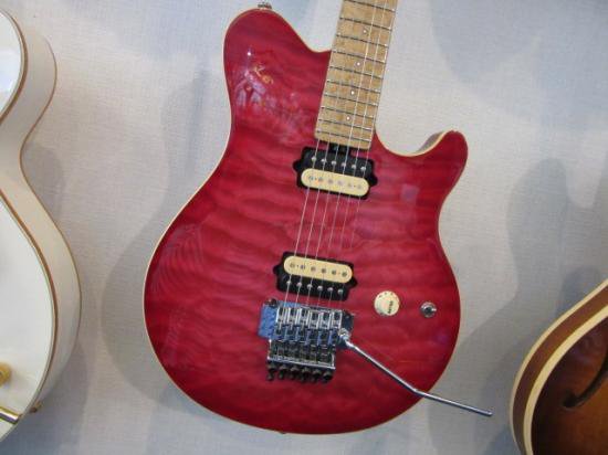 MUSICMAN BFR AXIS PINK BURST ミュージックマンのハイグレードラインBFR仕様のAXIS！イケベさん別注の特別仕様ピンクバースト！  - ギター買取 東京 - ギターのじゃべらぼう