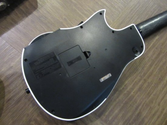 YOU ROCK GUITAR YRG-1000 GEN2 音源内蔵のギター型MIDIコントローラー