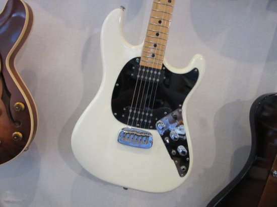 MUSICMAN SABREII ７８年製のミュージックマンセイバーII！経年を感じさせないとても良い状態です！ - ギター買取 東京 - ギター のじゃべらぼう