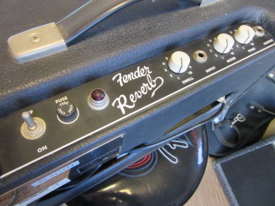 FENDER REVERB PR263 フェンダーの真空管式スプリングリバーブユニット！本物でしかでないサウンドがあります！ - ギター買取 東京 -  ギターのじゃべらぼう