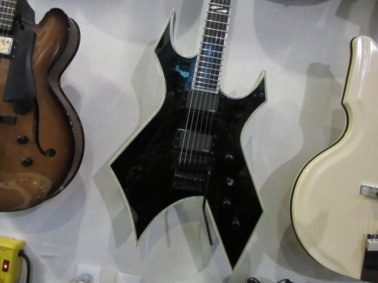 BC RICH WARLOCK NJ DELUXE ONYX 変形ギターでも人気のワーロック