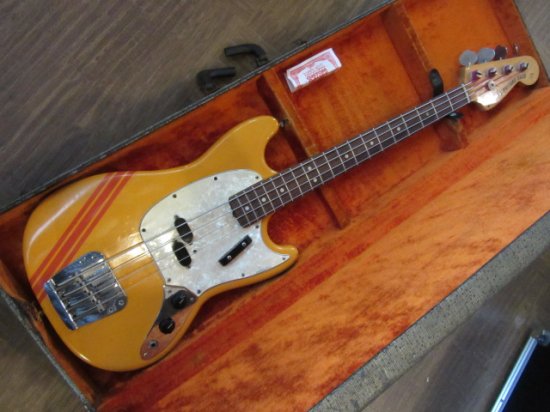 FENDER MUSTANG BASS 1972 COMPETITION ORANGE 希少なコンペオレンジの72年製ムスタングベース！ - ギター買取  東京 - ギターのじゃべらぼう