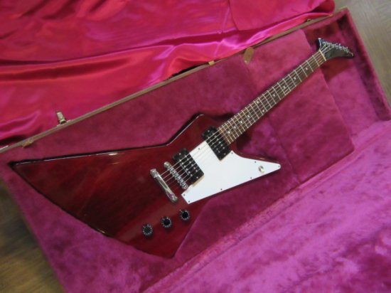GIBSON 76 EXPLORER ９９年製造、変形ギターの王道ギブソン 