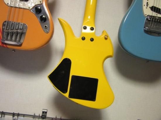 BURNY YH-Jr HIDEモデルのイエローハート！スピーカーも内蔵した