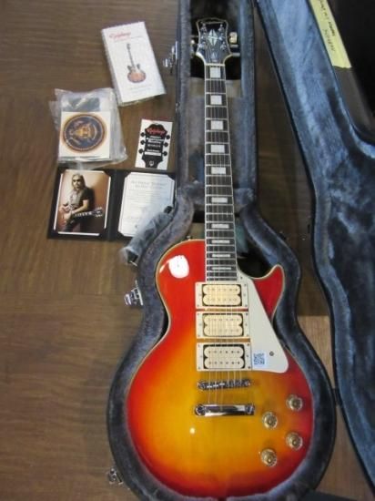 EPIPHONE ACE FREHLEY BUDOKAN LES PAUL CUSTOM 稀少な限定のACE