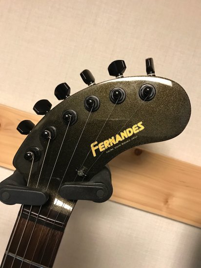 FERNANDES ZO-3芸達者 トレモロアームとディストーションモードを装備したZO－3芸達者！ - ギター買取 東京 - ギターのじゃべらぼう