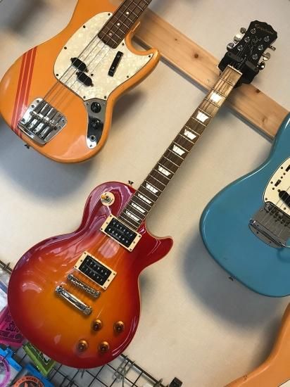 EPIPHONE LESPAUL CLASSIC PLAINTOP 状態良好なエピフォンレス