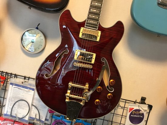 IBANEZ EKM10T ジャズファンクバンド、souliveのエリッククラズノモデルです！ - ギター買取 東京 - ギターのじゃべらぼう