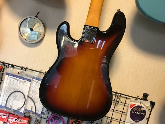 SQUIER SPB-50 ８３年製、JVシリアル！スクワイアのプレシジョンベースです！ - ギター買取 東京 - ギターのじゃべらぼう