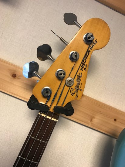 SQUIER SPB-50 ８３年製、JVシリアル！スクワイアのプレシジョンベースです！ - ギター買取 東京 - ギターのじゃべらぼう