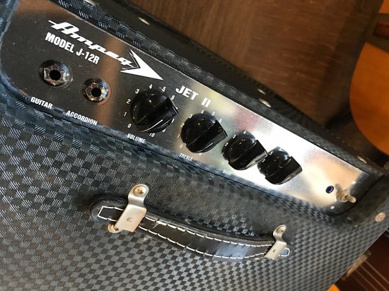 AMPEG J-12R ９０年代のアンペグ！リバーブ付きのシンプルな真空管アンプです！ - ギター買取 東京 - ギターのじゃべらぼう