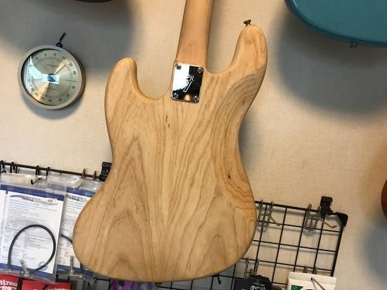 FENDER USA AMERICAN VINTAGE 74 JAZZ BASS 近年製の74ジャズ