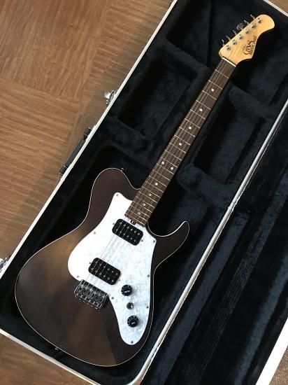 Crews Maniac Sound /Aristoteles V2エレキギター Crews Maniac Sound