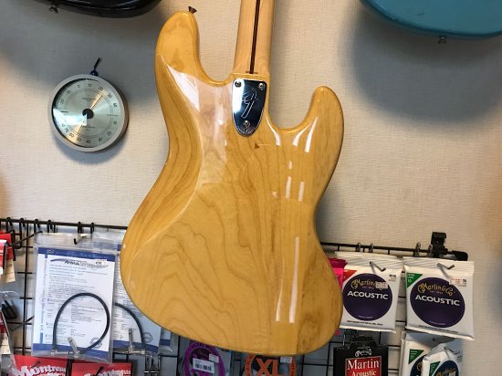 FENDER J JB75 LH 左利き用のブロックマーカー75ジャズベース！軽量