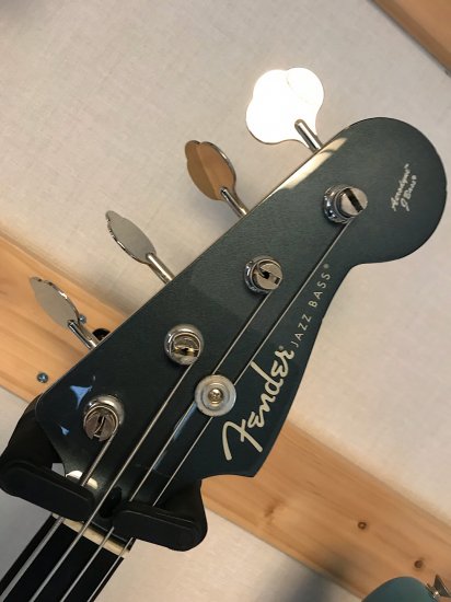 fender japan AJB ドルフィングレー-