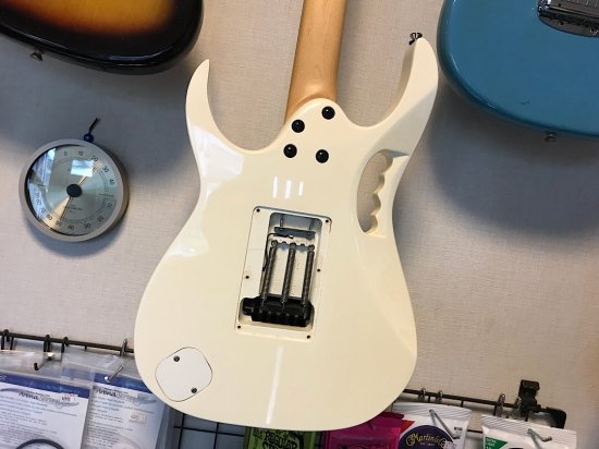 IBANEZ JEM555 アイバニーズのスティーブヴァイモデルです！ - ギター買取 東京 - ギターのじゃべらぼう