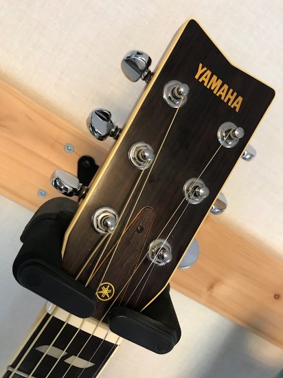 YAMAHA FG-401W ７０年代ヤマハFGのハミングバードスタイルのめずらしい一本です！ - ギター買取 東京 - ギターのじゃべらぼう