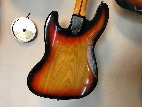 FENDER USA 1978 JAZZ BASS コンディション良いブロックマーカーの７８ジャズベースです！ - ギター買取 東京 -  ギターのじゃべらぼう