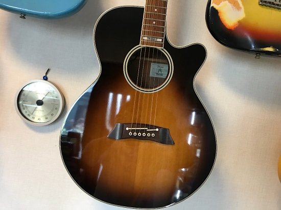 TAKAMINE TRE-108 タカミネの取り回し良い小ぶりなエレアコ！ビギナーの方にもおすすめです。 - ギター買取 東京 - ギターのじゃべらぼう