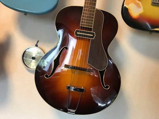 EASTMAN AR-605E チャーリークリスチャンタイプのPUを搭載した生産完了モデル！ - ギター買取 東京 - ギターのじゃべらぼう