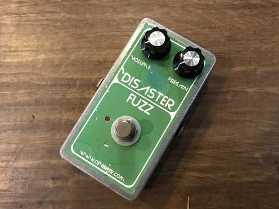 DEVI EVER DISASTER FUZZ 発振しまくりのキワモノファズです