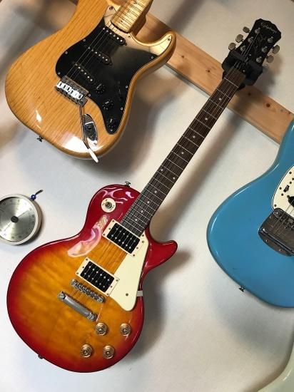 Amazon.com: Epiphone Les Paul-100 E1, Vintage Sunburst