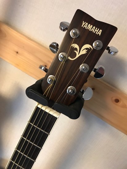 YAMAHA FG-423S ヤマハのアコースティックギター！トップ単板、弾きやすくコンディション良いですがロッドがもう回りませんので格安です！ -  ギター買取 東京 - ギターのじゃべらぼう