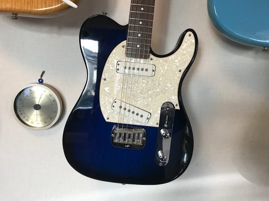 G&L ASAT TRIBUTE ASAT CLASSIC 綺麗なブルーバーストのASATクラシック