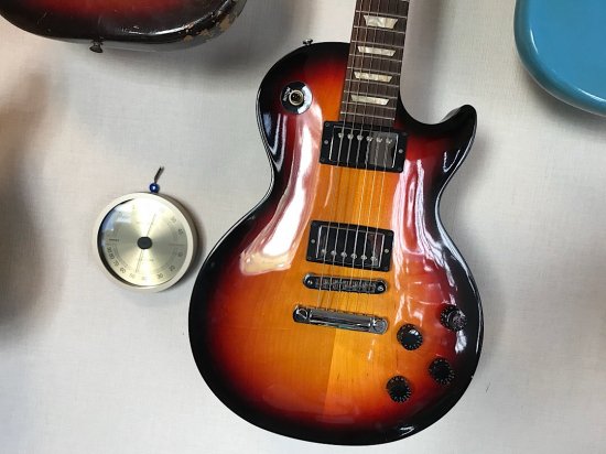 GIBSON LESPAUL STUDIO ２０１０年製のレスポールスタジオ