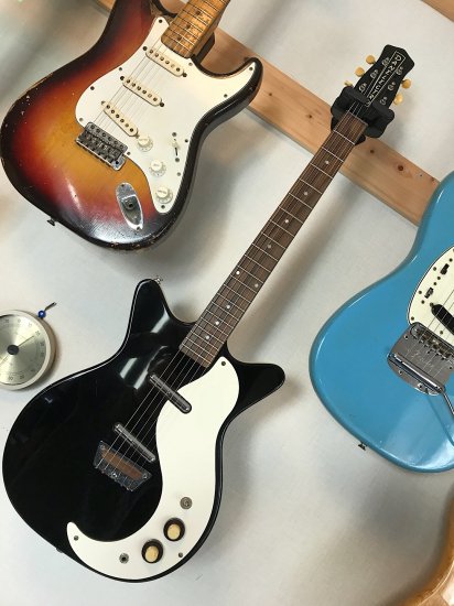 DANELECTRO 59 DC ジミーペイジも使用した個性的なダンエレクトロ！ - ギター買取 東京 - ギターのじゃべらぼう