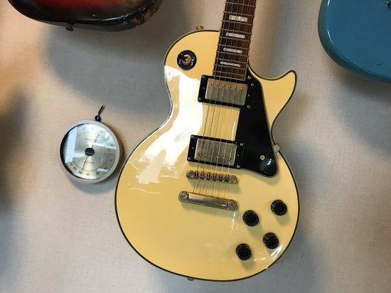 EPIPHONE LESPAUL CUSTOM アルペンホワイトカラーのレスポールカスタム