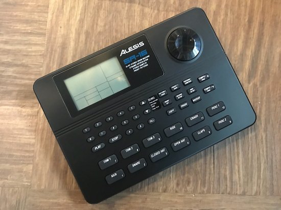 Alesis ドラムマシン 233音源内蔵 SR-16 :a-B0018B8LDI-20230314