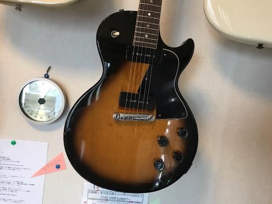 Gibson Les Paul 55 ７０年代半ばのレスポール５５ P 90二発 バーブリッジならではの鳴りも大きな魅力です リアハムザグリあります ギター買取 東京 ギターのじゃべらぼう