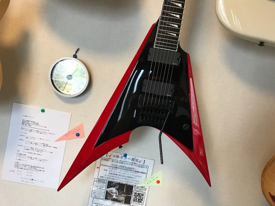 EII ARROW7 BABYMETAL BLACK/RED BEVEL 限定生産のBABY METAL ARROW7が極上コンディションで入荷です！  - ギター買取 東京 - ギターのじゃべらぼう