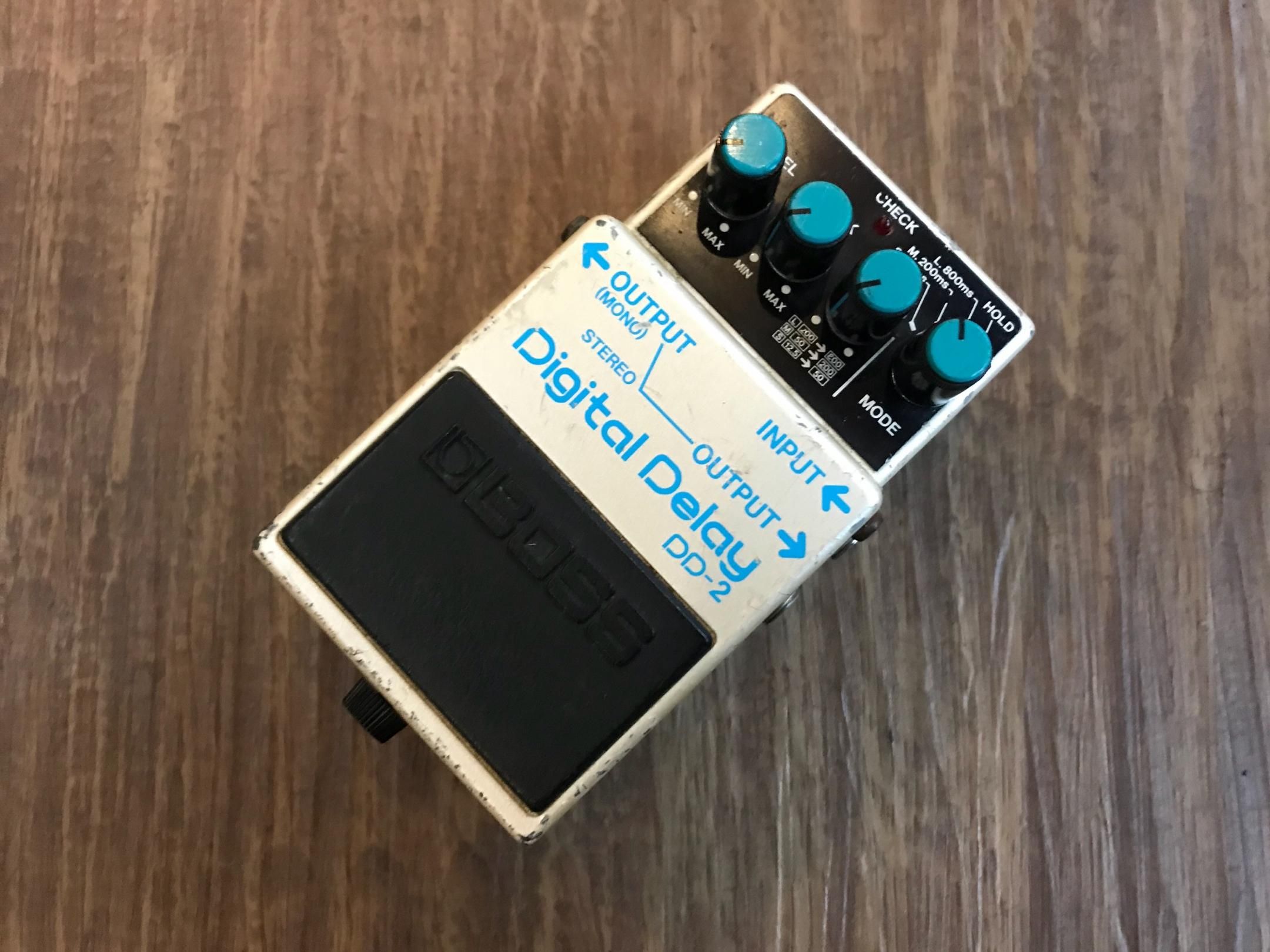 BOSS DD-2 ボスの初代コンパクトデジタルディレイ！ - ギター買取 東京 - ギターのじゃべらぼう