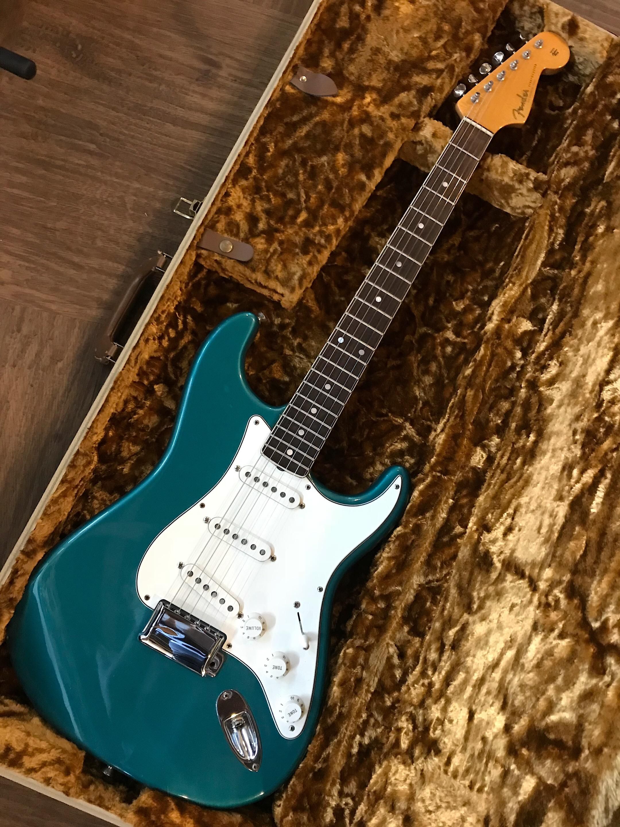 Fender StratocasterエリックジョンソンモデルEJ01732 Fender StratocasterエリックジョンソンモデルEJ01732 Fender Eric