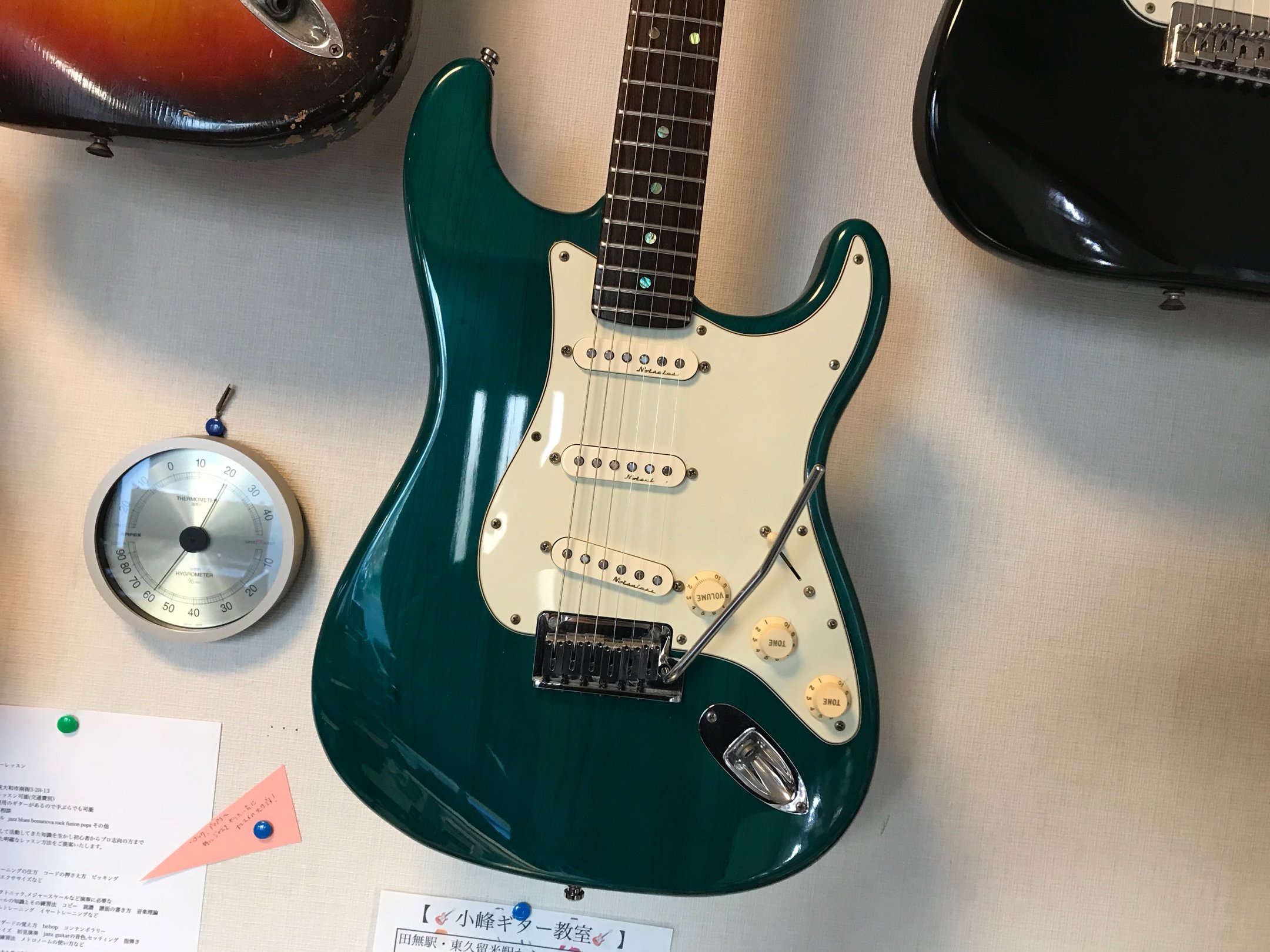 Fender USA アメリカンデラックス ストラトキャスター - エレキギター