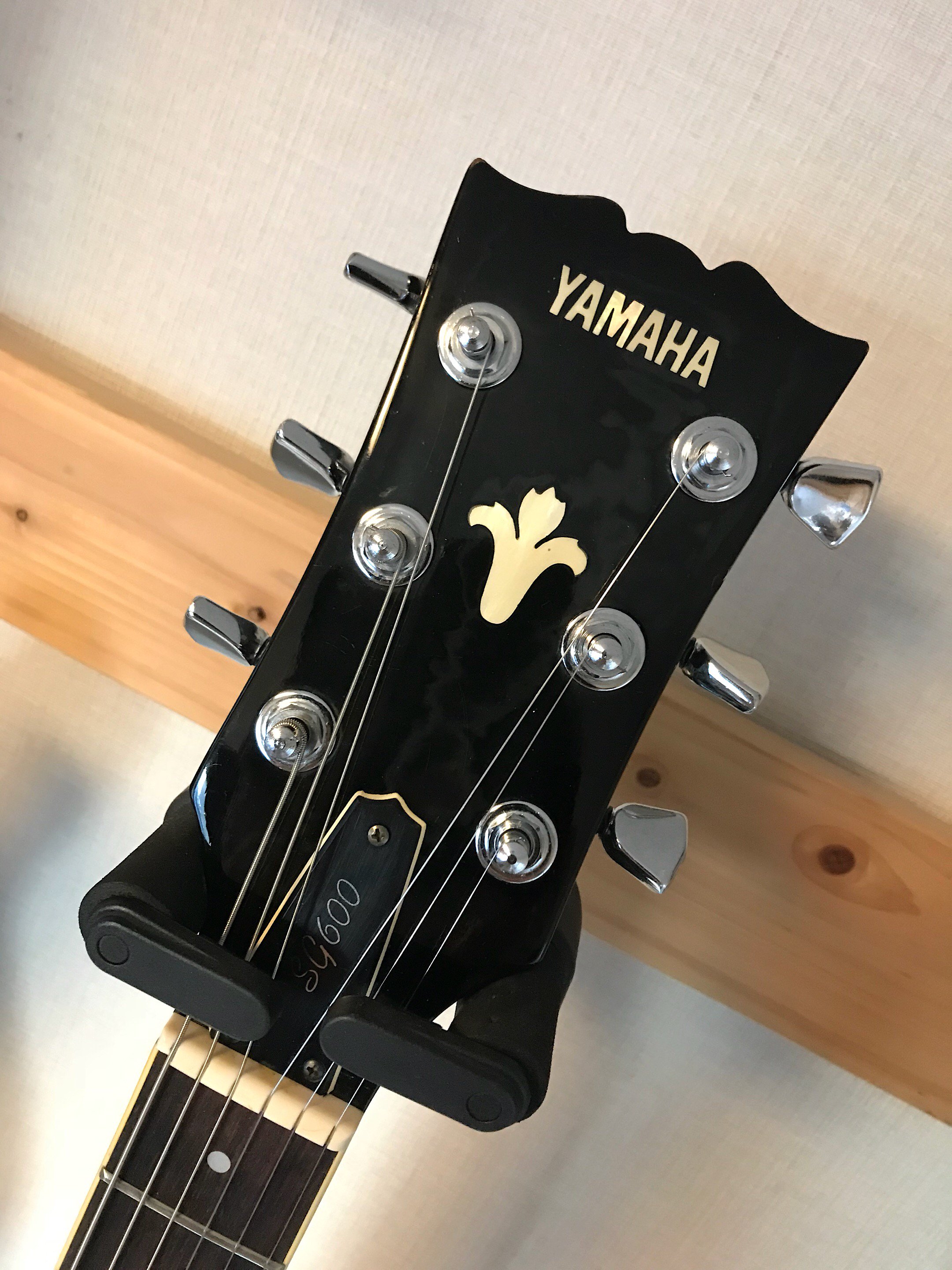 ☆レア品☆ YAMAHA ヤマハ SG600 フレットレス ギター - 楽器、器材