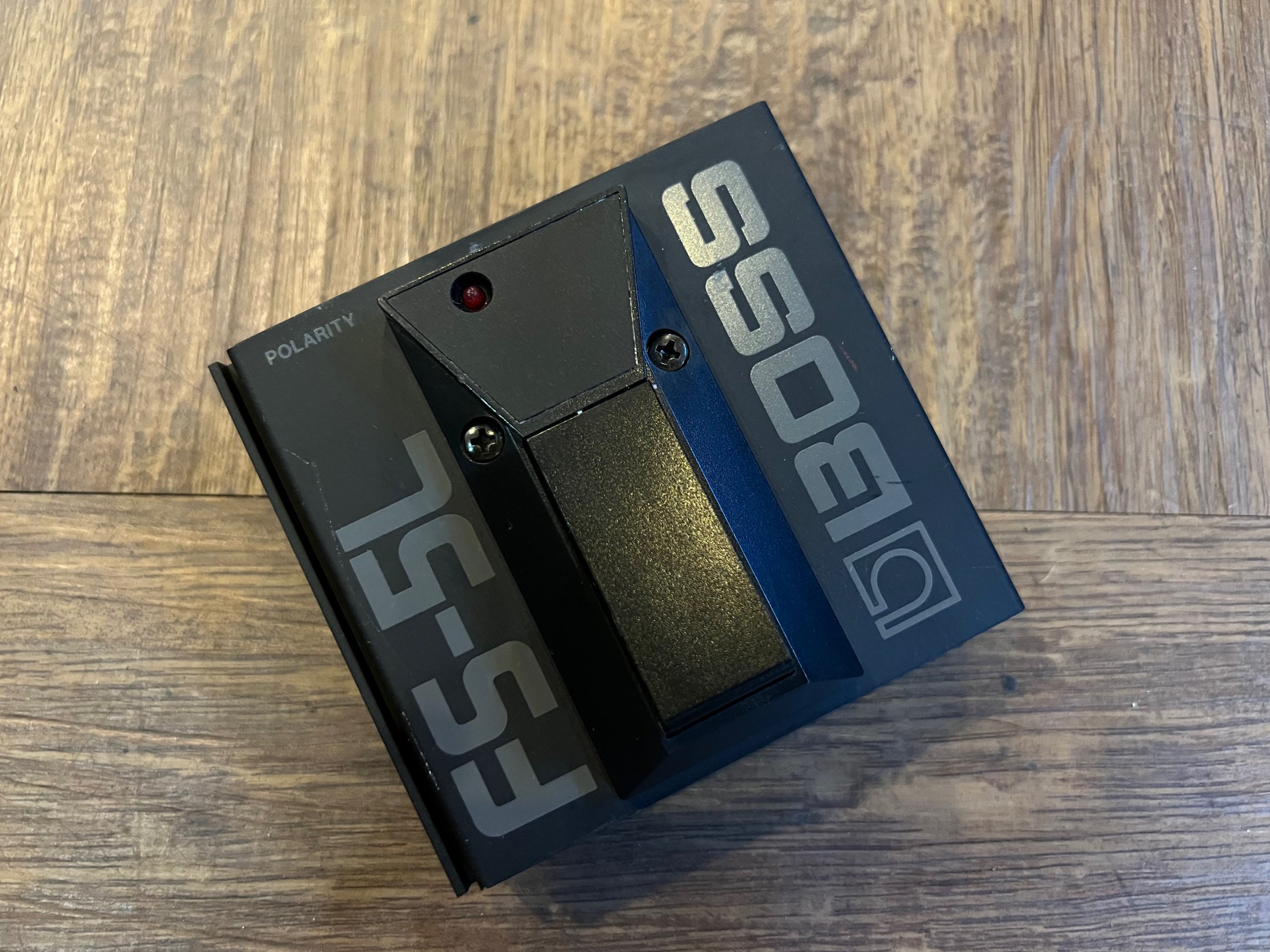 BOSS FS-5L ボスのラッチタイプのフットSWです！ - ギター買取 東京 - ギターのじゃべらぼう