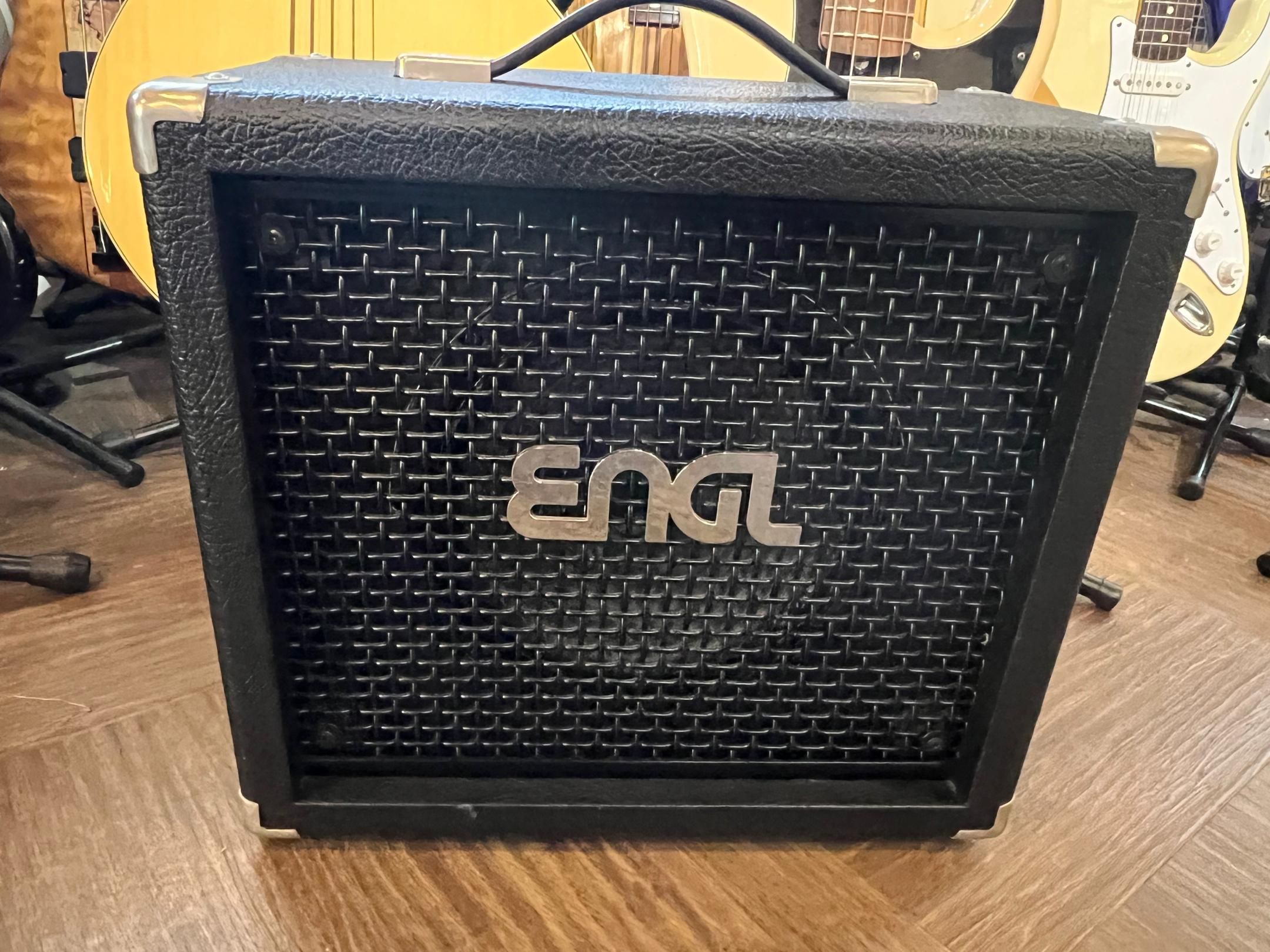 ENGL Gig Master15+ Speaker Cabinet e110 エングル - 楽器、器材